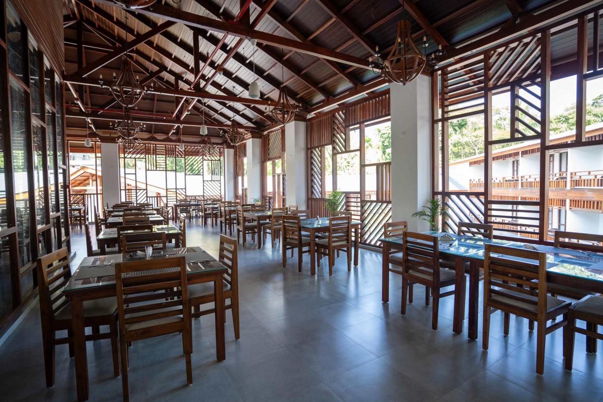 Hotel The Eden à Port Blair Extérieur photo