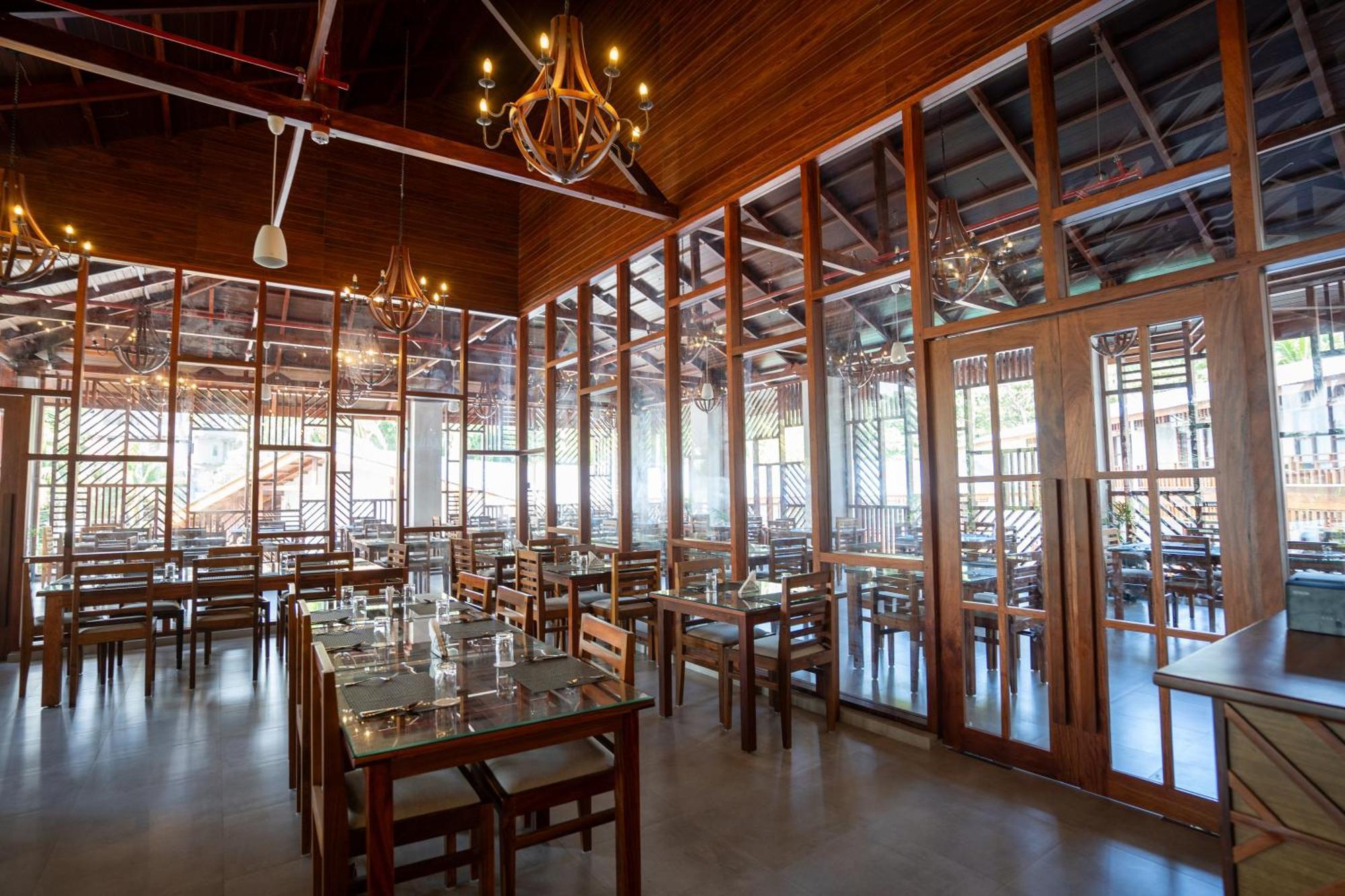 Hotel The Eden à Port Blair Extérieur photo